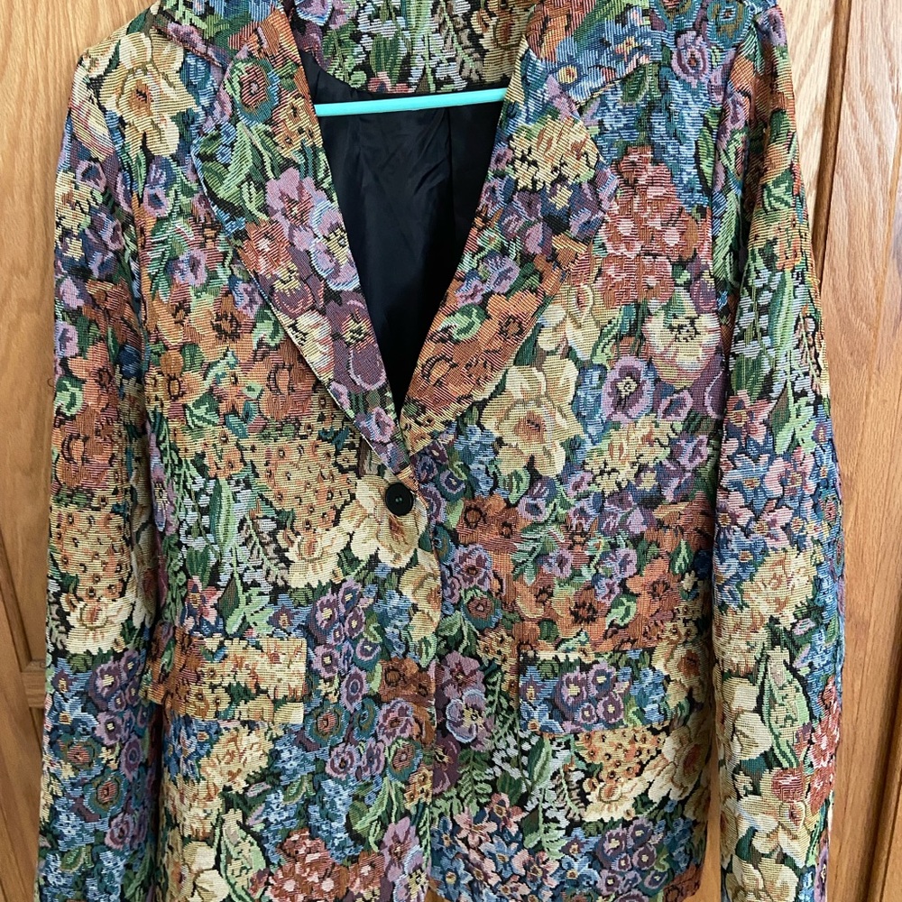 Colorful Floral Tapestry Blazer